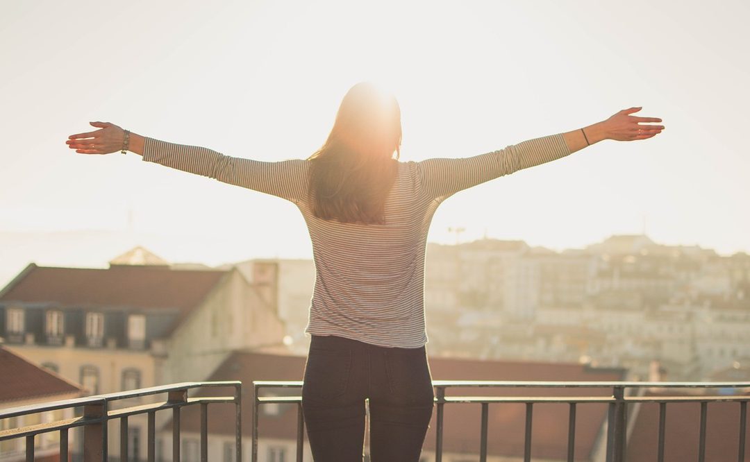 Learn to Challenge Your Cognitive Distortions And Other Secrets of a Happy Mind!